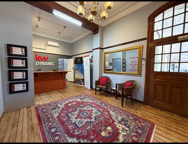 571M² OFFICE TO LET IN PAARDEVLEI